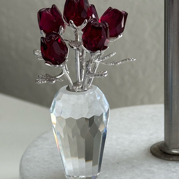 Swarovski six (6) Red Roses in Vase Mini Crystal Trinket Rose Bouquet Authentic - Picture 3 of 9